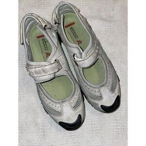 Ecco Women’s Athletic Shoes Size 42 U.S. 11 M Beige Leather Synthetic Athleisure